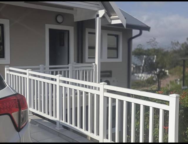 2 BEDROOM TOWNHOUSE FOR SALE IN PADFIELD PARK